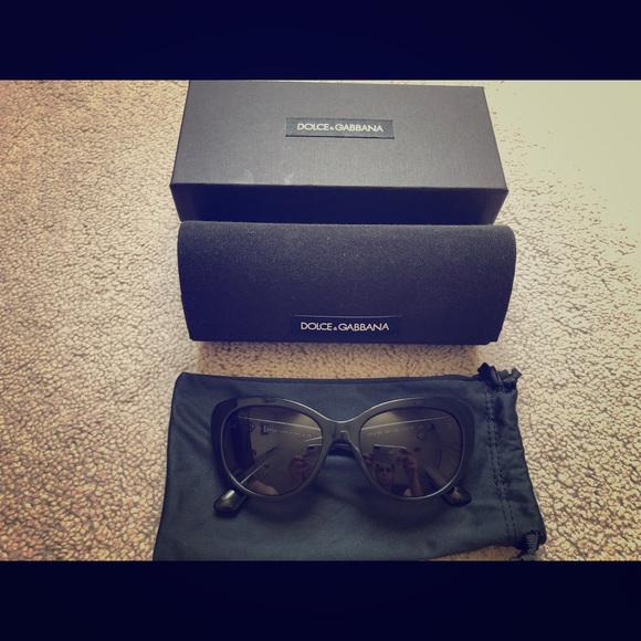 Brand New Dolce & Gabbana Cateye Sunglasses - Picture 1 of 4